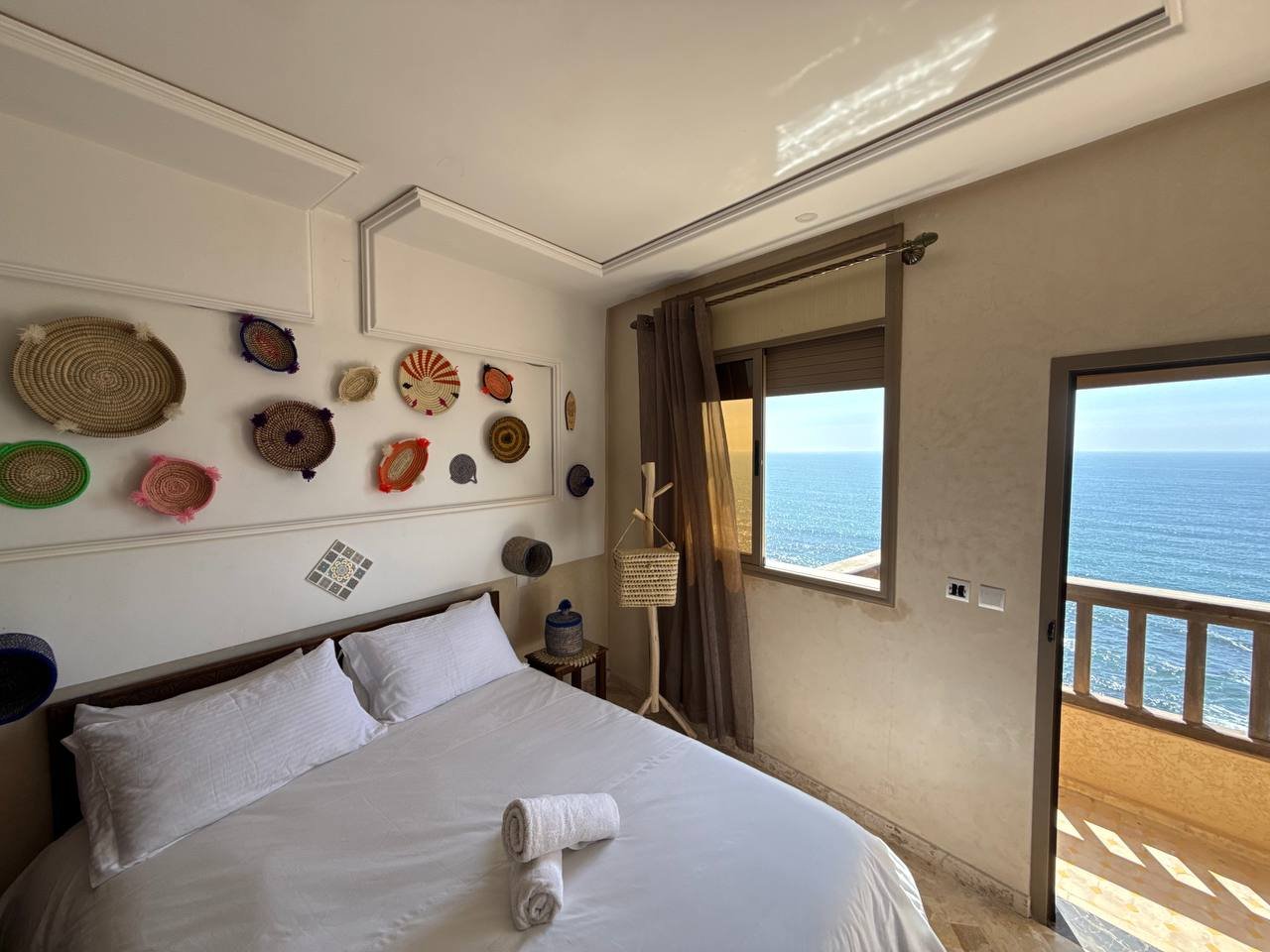 Apartament 2 – druga sypialnia z widokiem na ocean